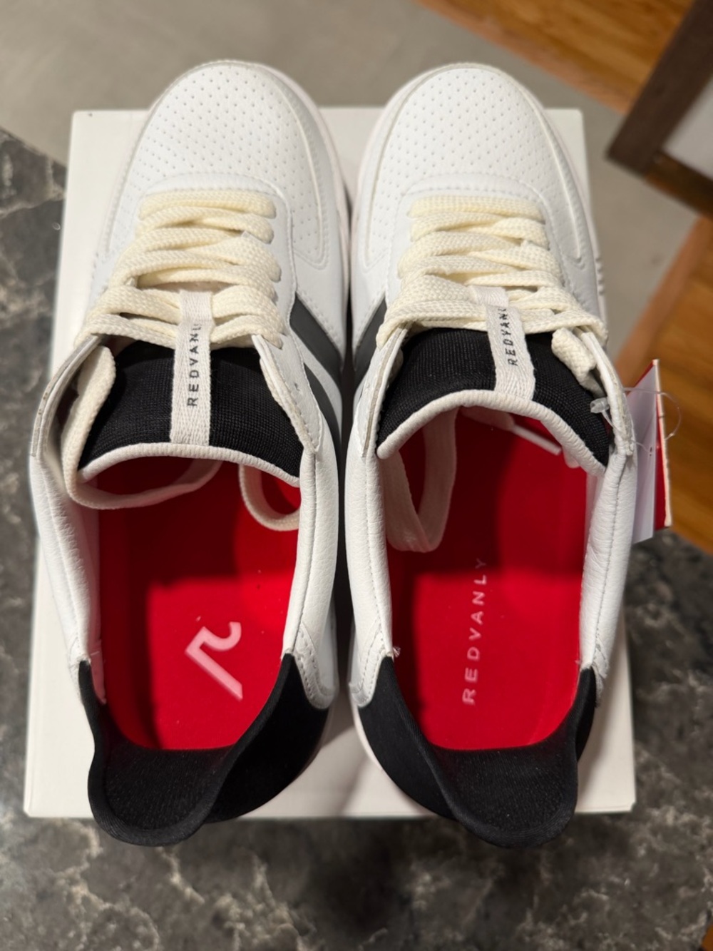 New REDVANLY Contender Spikeless Golf Shoe (Bright White/Tuxedo) - Picture 5 of 7
